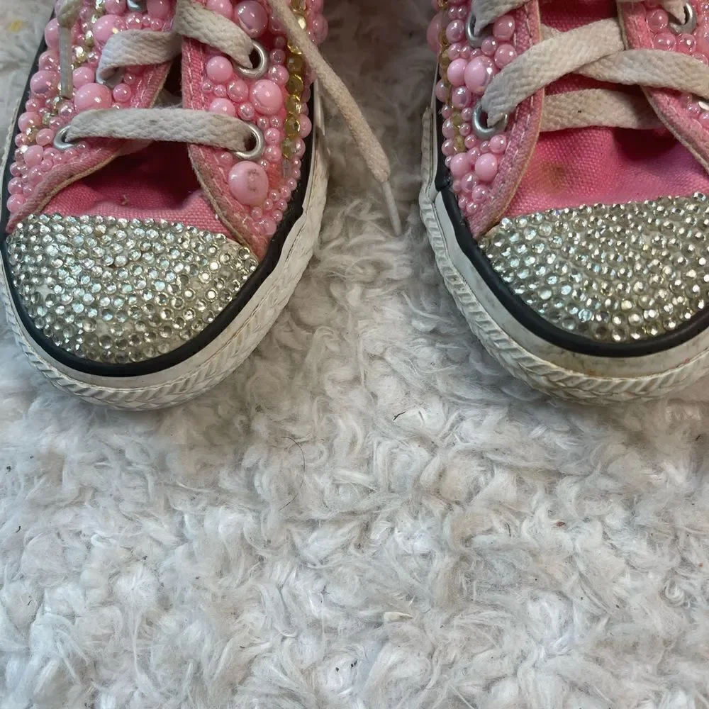 Converse little girl pink Bling low top lace up pink sneakers size 12